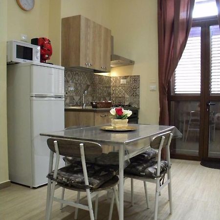 La Casetta Del Viale 13 パレルモ エクステリア 写真