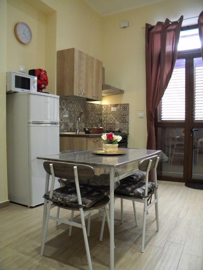 La Casetta Del Viale 13 パレルモ エクステリア 写真